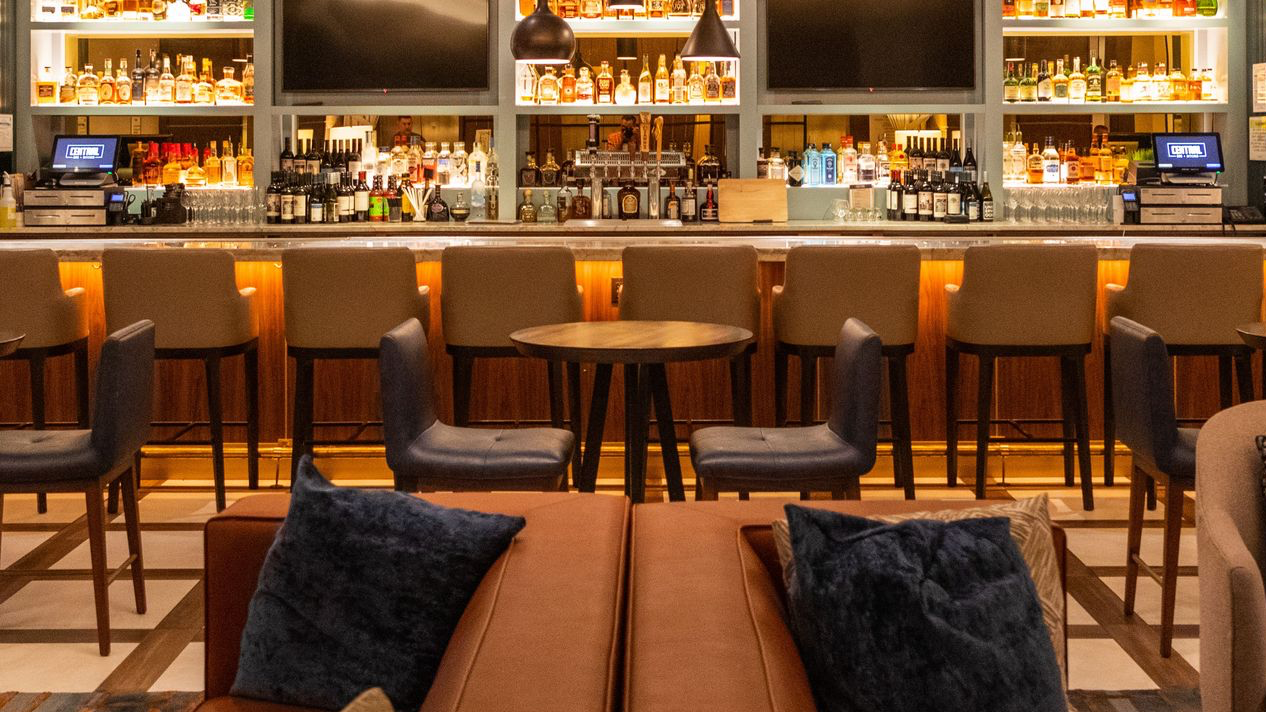 Central Bar + Kitchen