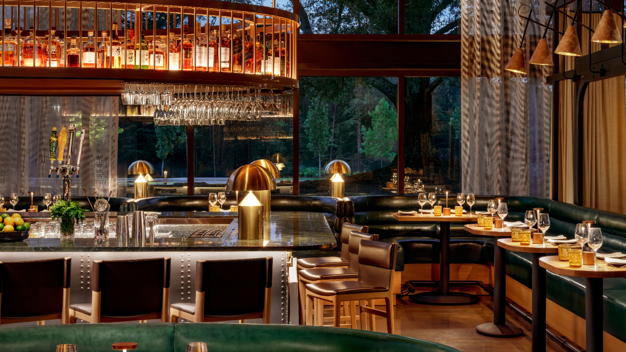 HOTEL HARTNESS Patterson Kitchen + Bar and The Captain Bar 