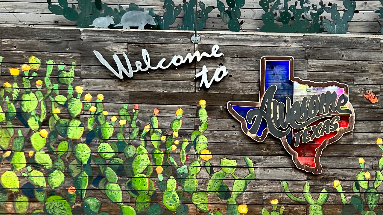Moontower Saloon